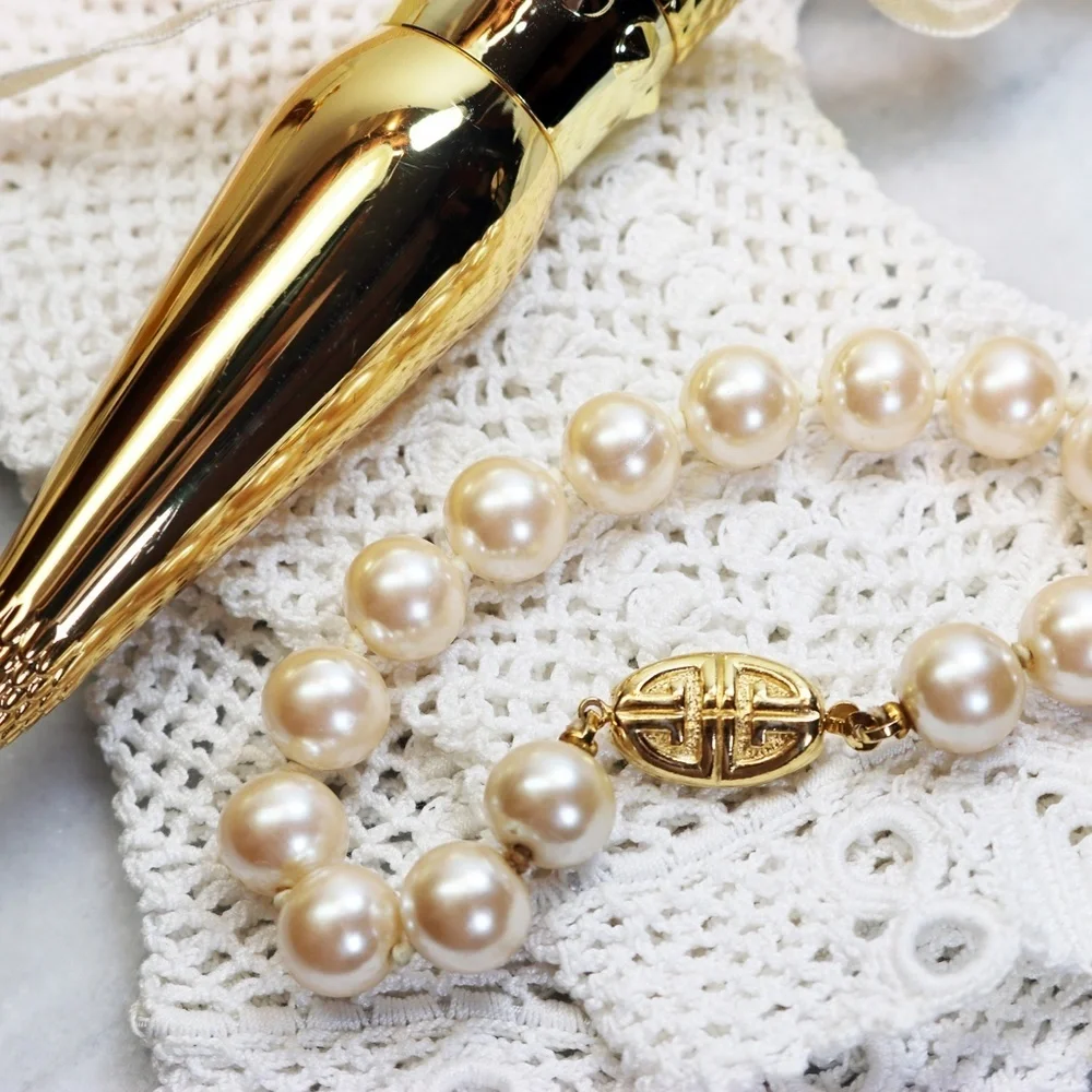 ⚜️ Vintage Givenchy Pearl Bracelet with Logo Clasp